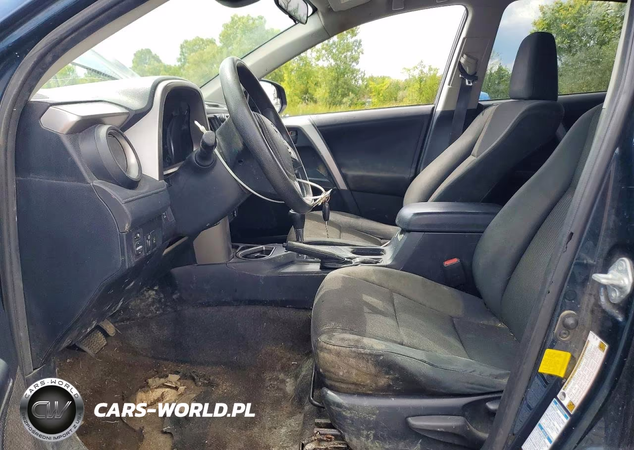 2018 Toyota Rav4 Le VIN:JTMBFREV2JJ747207 - 7