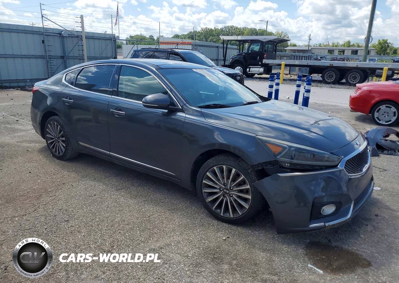 2017 Kia Cadenza Premium VIN:KNALC4J1XH5042299 - 4