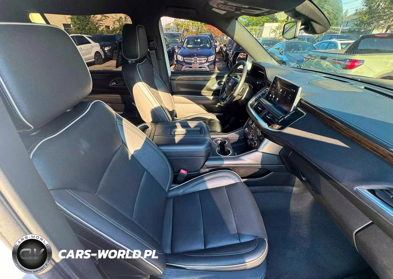 2022 Chevrolet Suburban K1500 Premier VIN:1GNSKFKD2NR207585 - 5