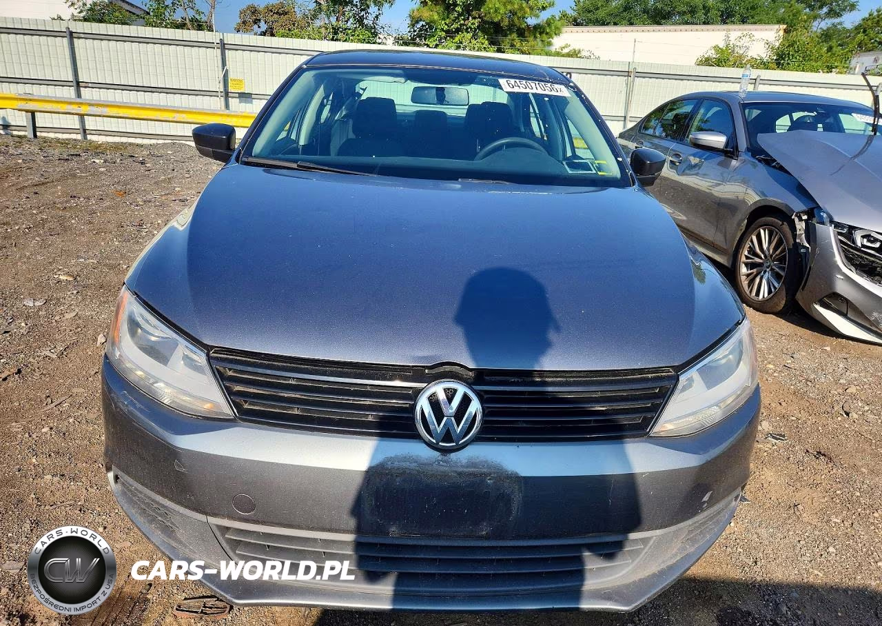 2012 Volkswagen Jetta Base VIN:3VW2K7AJ9CM468603 - 5