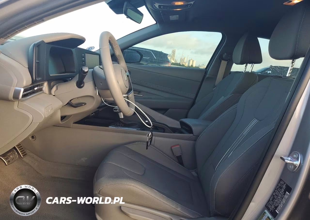 2026 Hyundai Elantra Sel Sport VIN:KMHLM4DG8TU121240 - 7