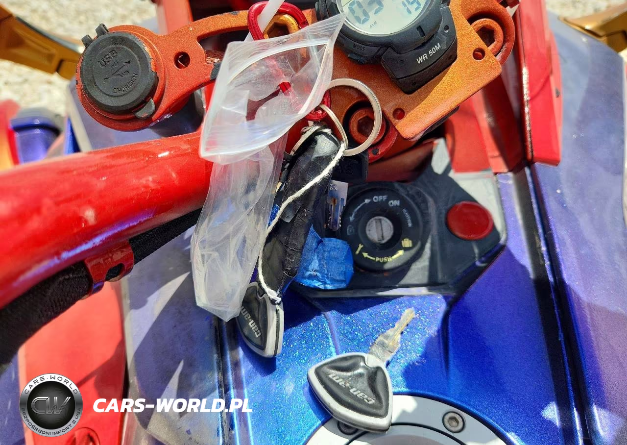2022 Can-Am Spyder Roadster F3-S VIN:2BXRDDD29NV000095 - 8