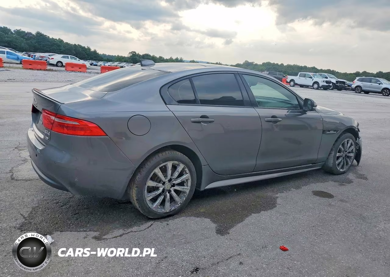 2017 Jaguar Xe R - Sport VIN:SAJAL4BN4HA971585 - 3