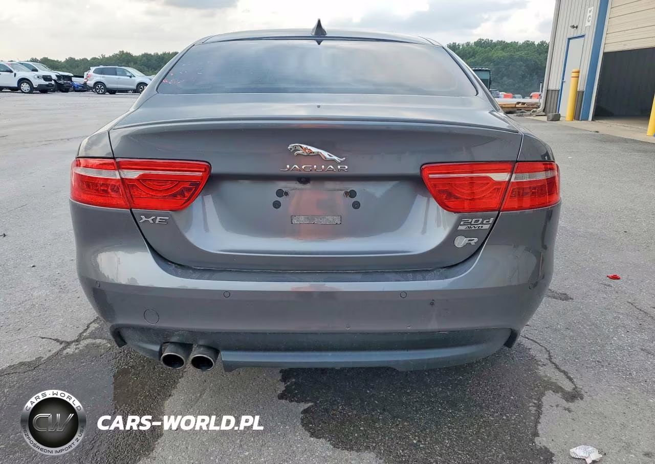 2017 Jaguar Xe R - Sport VIN:SAJAL4BN4HA971585 - 6
