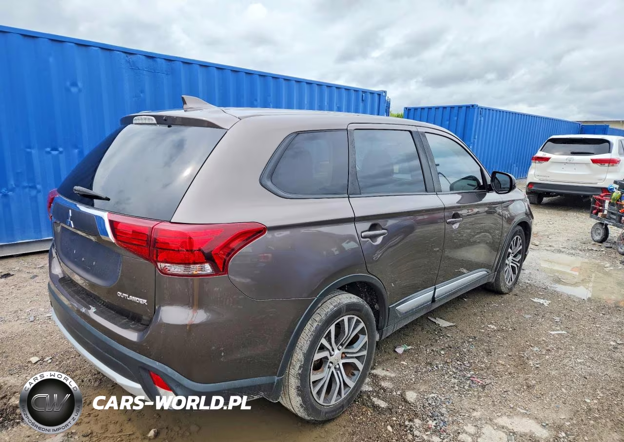 2018 Mitsubishi Outlander Es VIN:JA4AD2A30JZ048800 - 3