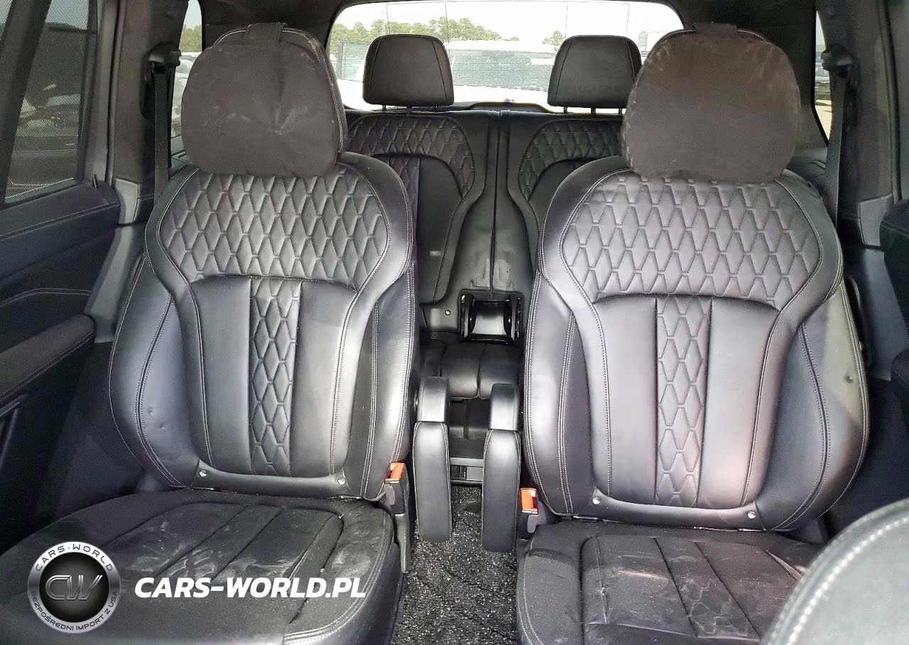2019 BMW X7 xDrive50I VIN:5UXCX4C51KLS37359 - 10