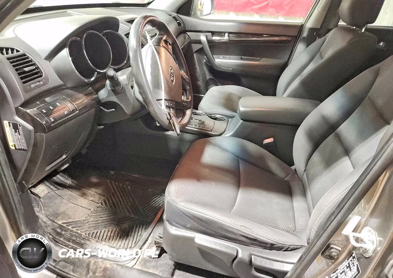 2011 Kia Sorento Lx VIN:5XYKTCA18BG134552 - 7