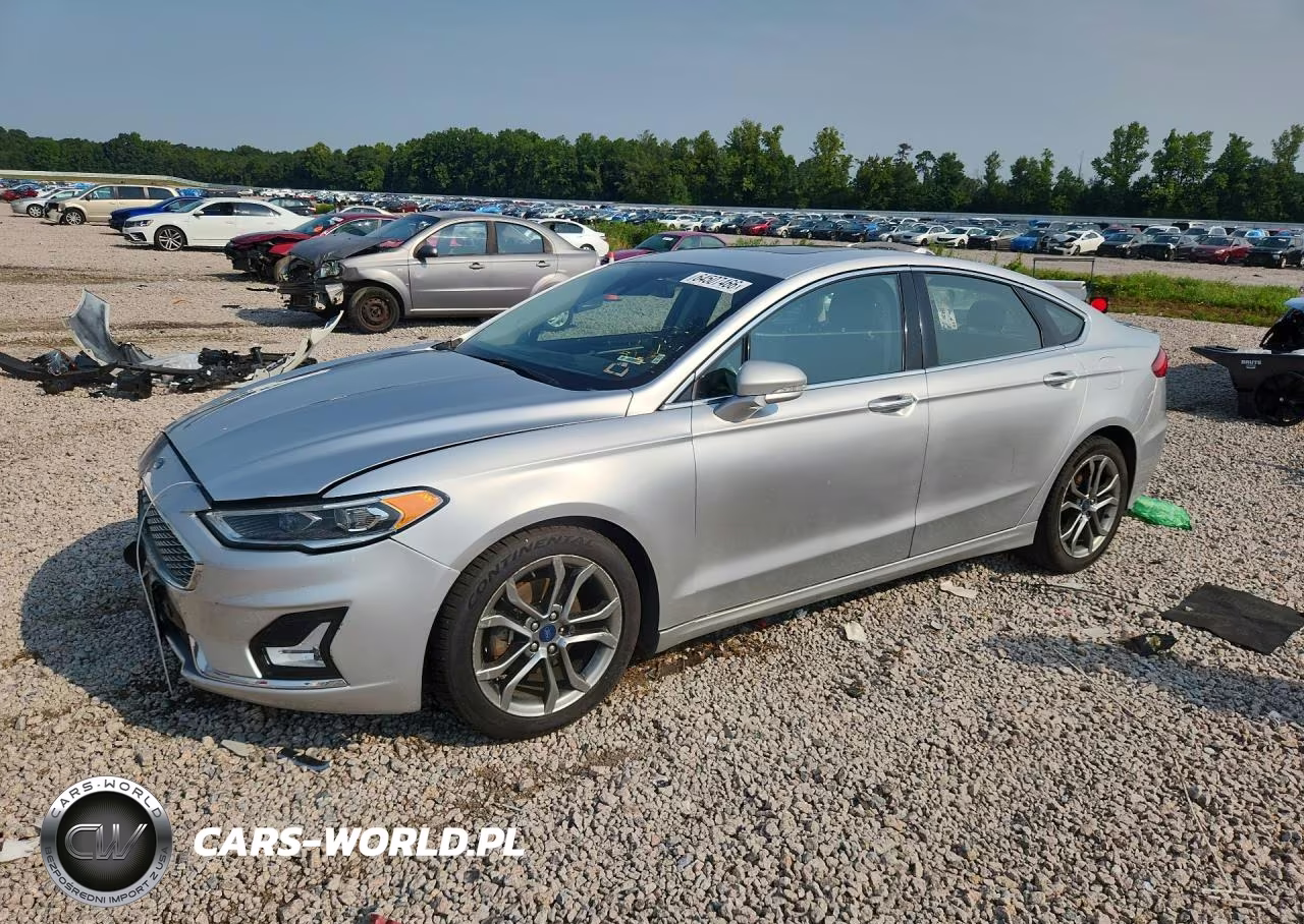 2019 Ford Fusion Titanium Hev – zdjęcie 1 z 12
