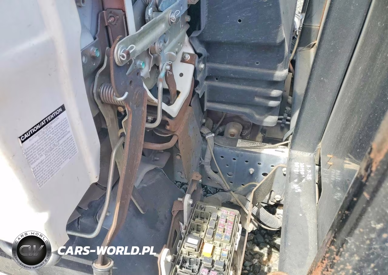 2014 Isuzu Npr VIN:54DB4W1B8ES805560 - 11