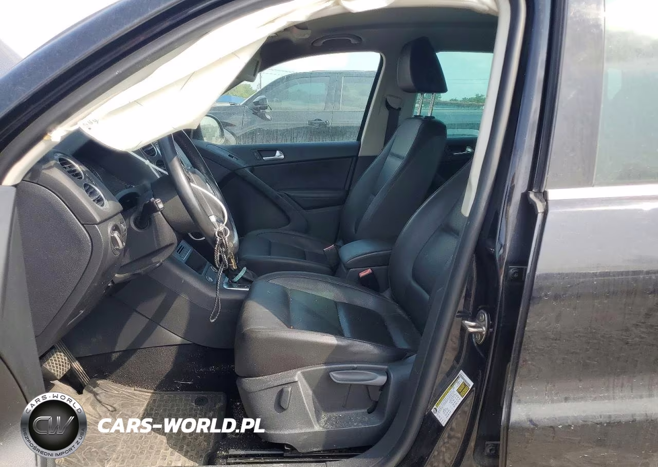 2014 Volkswagen Tiguan S VIN:WVGAV3AX7EW548953 - 7