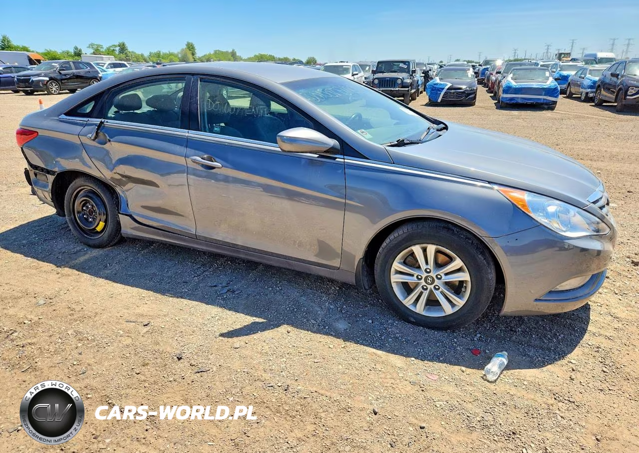 2013 Hyundai Sonata Gls VIN:5NPEB4AC1DH742738 - 4
