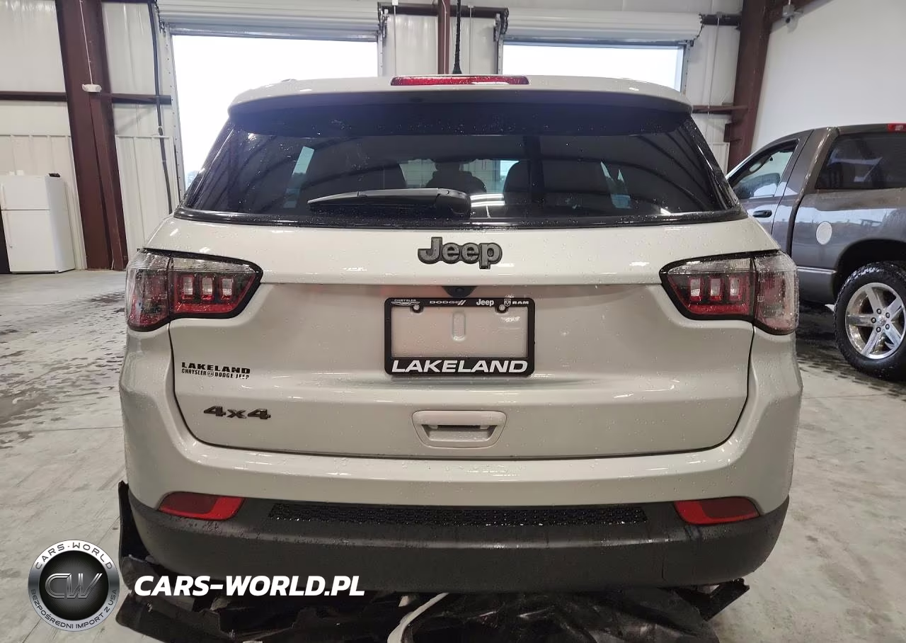 2026 Jeep Compass Latitude VIN:3C4NJDBN8TT266425 - 6