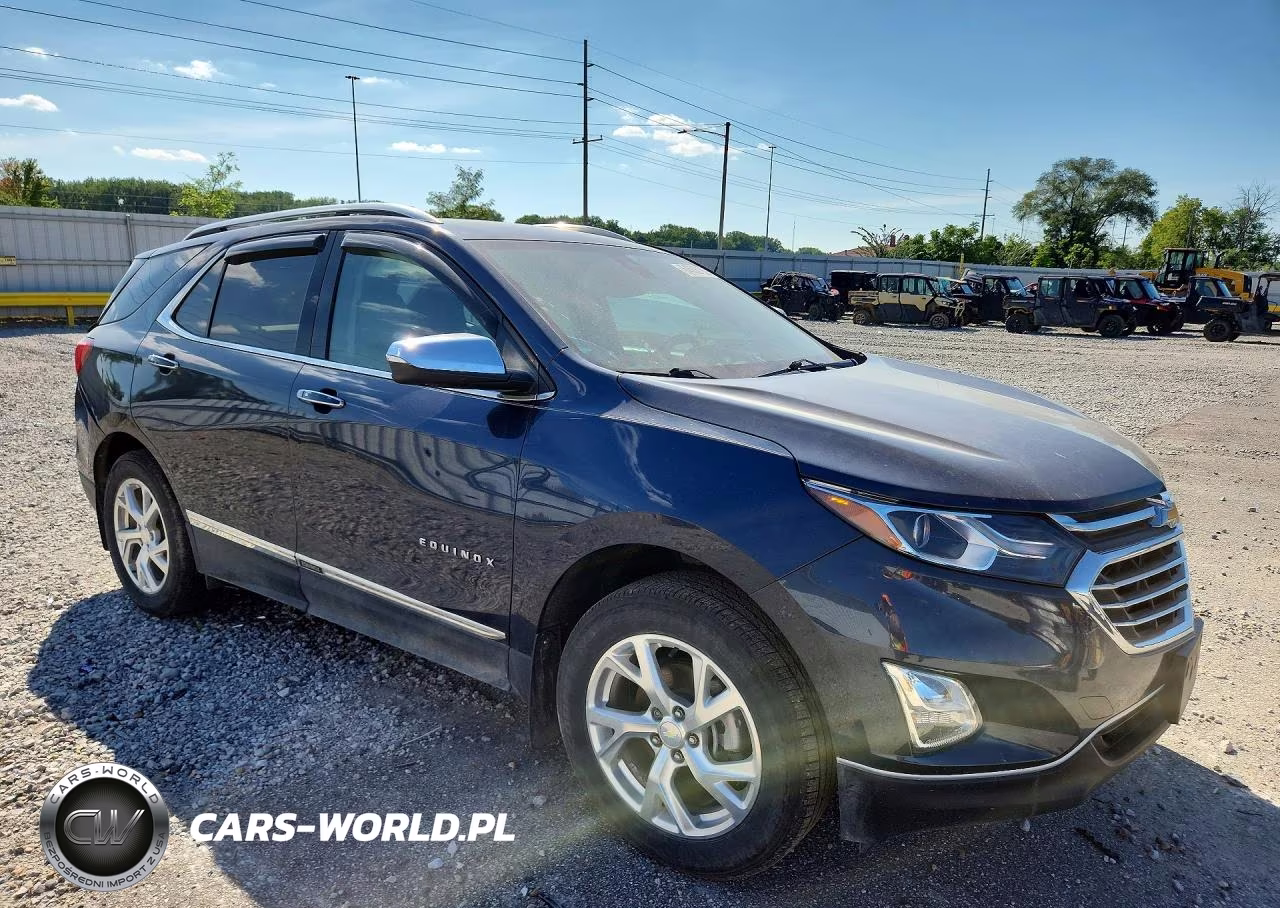 2018 Chevrolet Equinox Premier VIN:3GNAXVEV4JL299103 - 4
