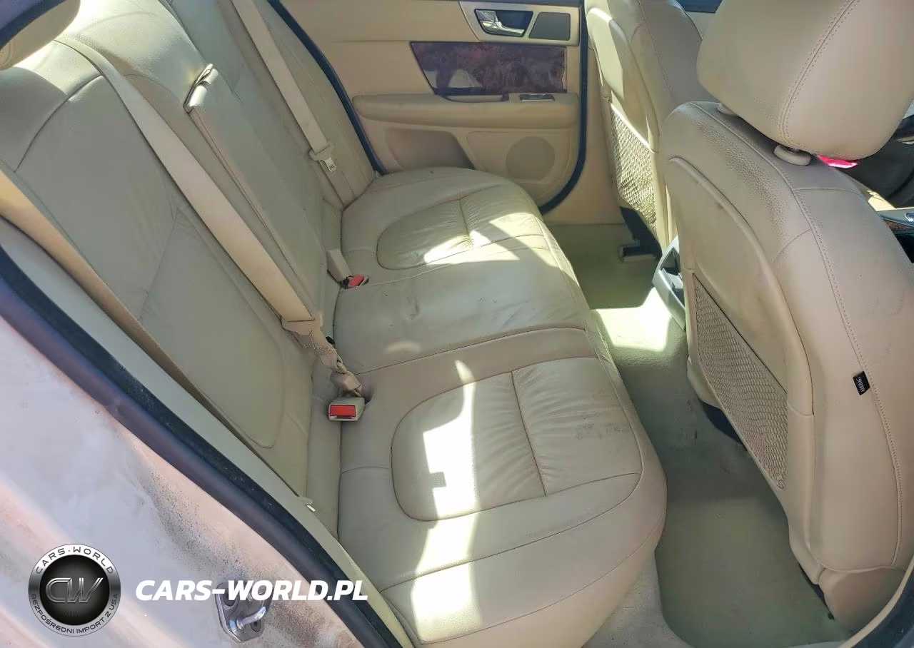 2009 Jaguar Xf Luxury VIN:SAJWA05B99HR27709 - 10