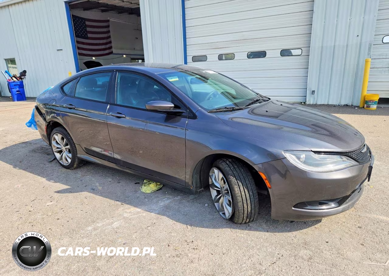 2015 Chrysler 200 S VIN:1C3CCCBB7FN511869 - 4