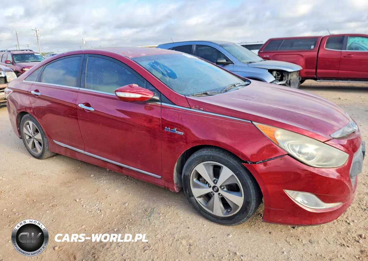 2011 Hyundai Sonata Hybrid VIN:KMHEC4A46BA001572 - 4