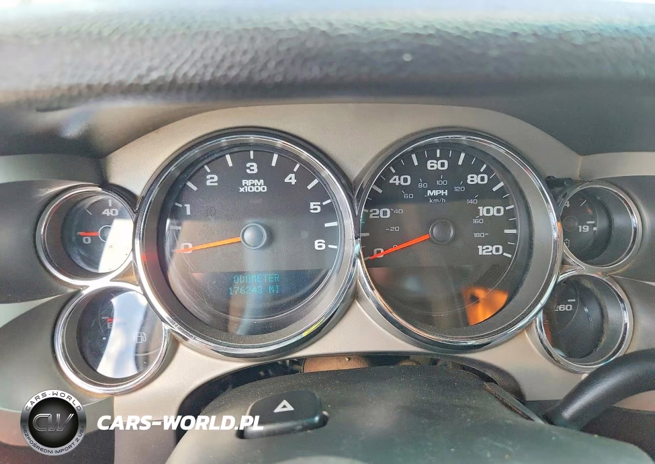 2008 GMC Sierra C1500 VIN:2GTEC13J281308844 - 9