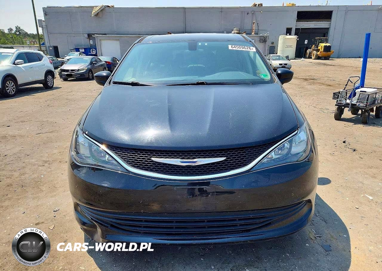 2018 Chrysler Pacifica Lx VIN:2C4RC1CG9JR294907 - 5