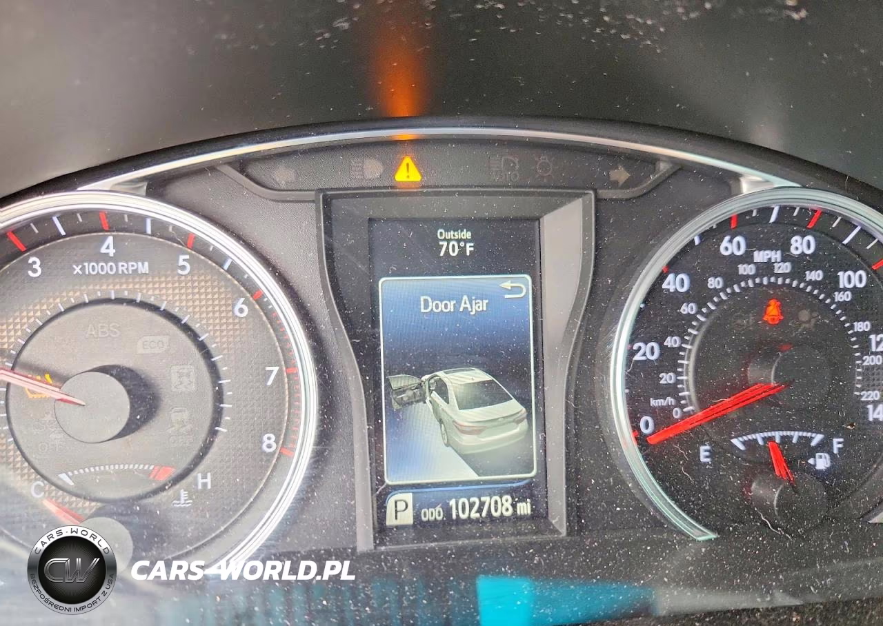 2015 Toyota Camry Se VIN:4T1BF1FK0FU908774 - 9