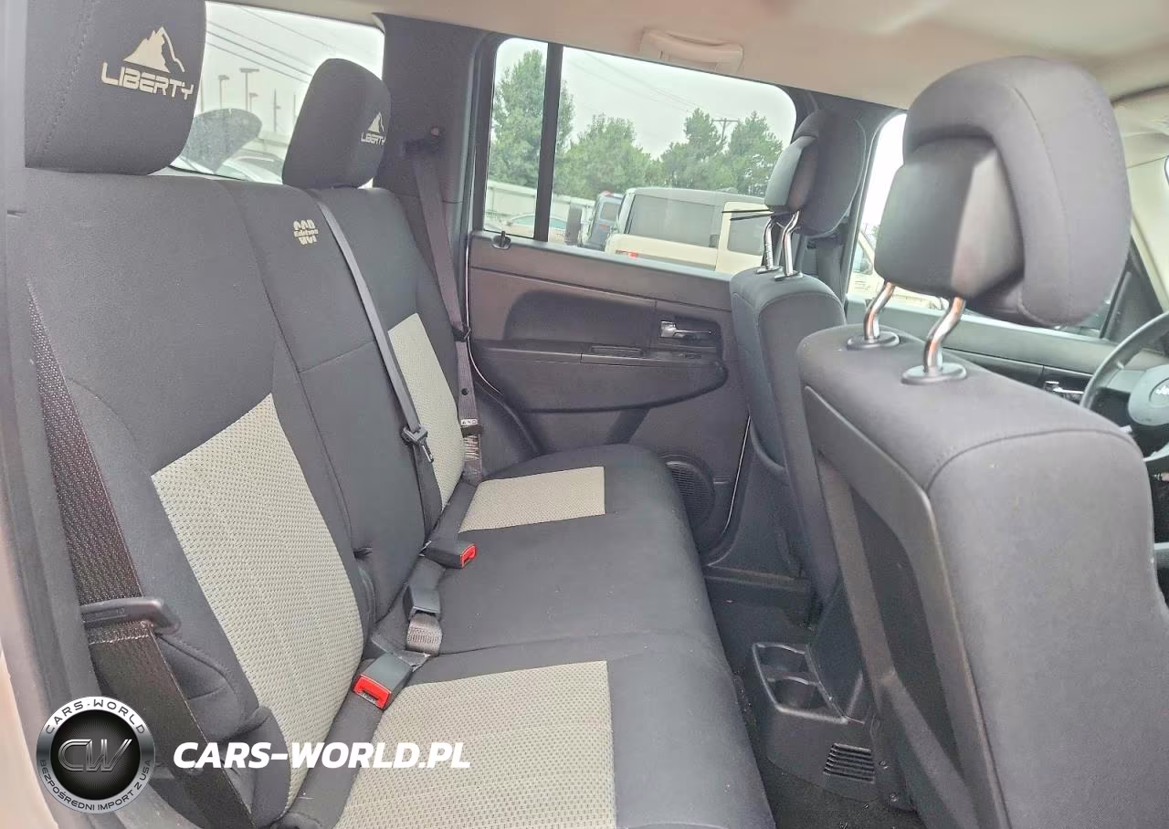2010 Jeep Liberty Sport VIN:1J4PN2GK1AW110051 - 11