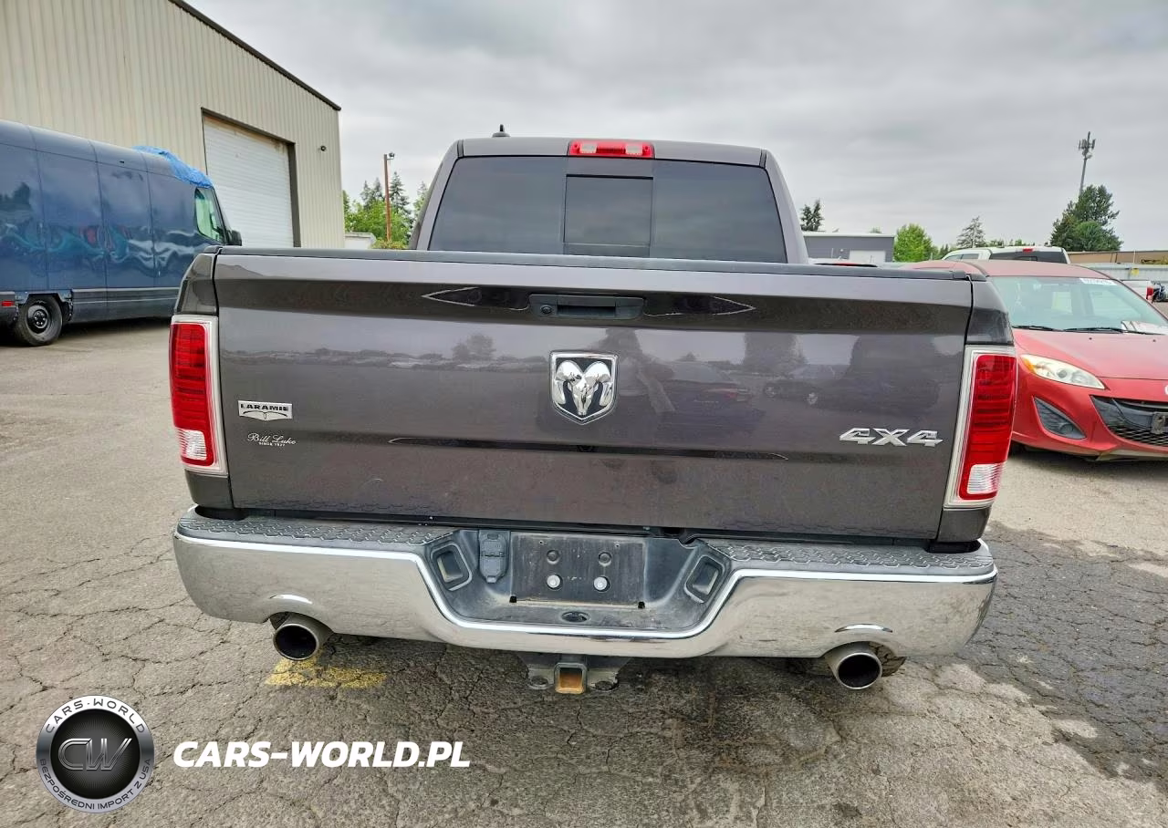 2018 Ram 1500 Laramie VIN:1C6RR7NM1JS353636 - 6