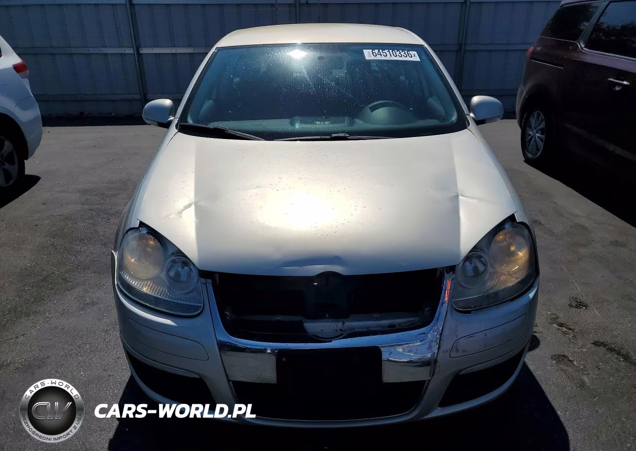 2010 Volkswagen Jetta S VIN:3VWJZ7AJ3AM079590 - 5