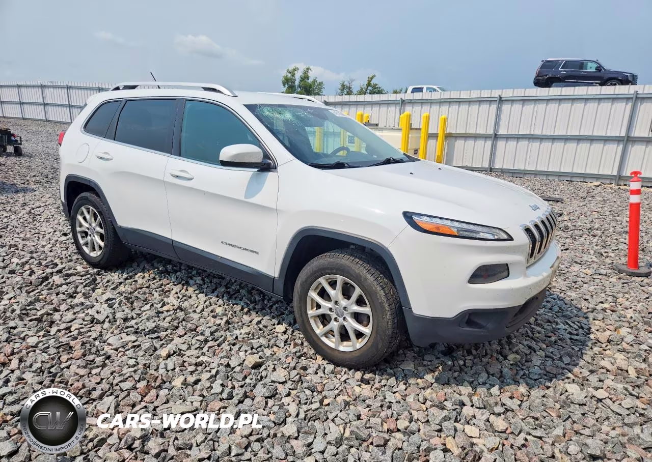 2014 Jeep Cherokee Latitude VIN:1C4PJMCB4EW169071 - 4