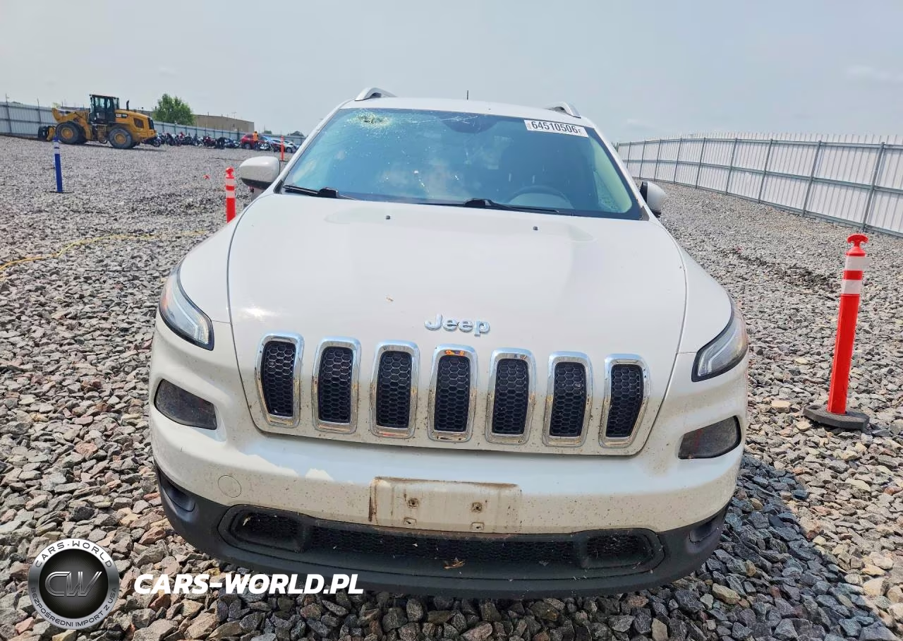 2014 Jeep Cherokee Latitude VIN:1C4PJMCB4EW169071 - 5