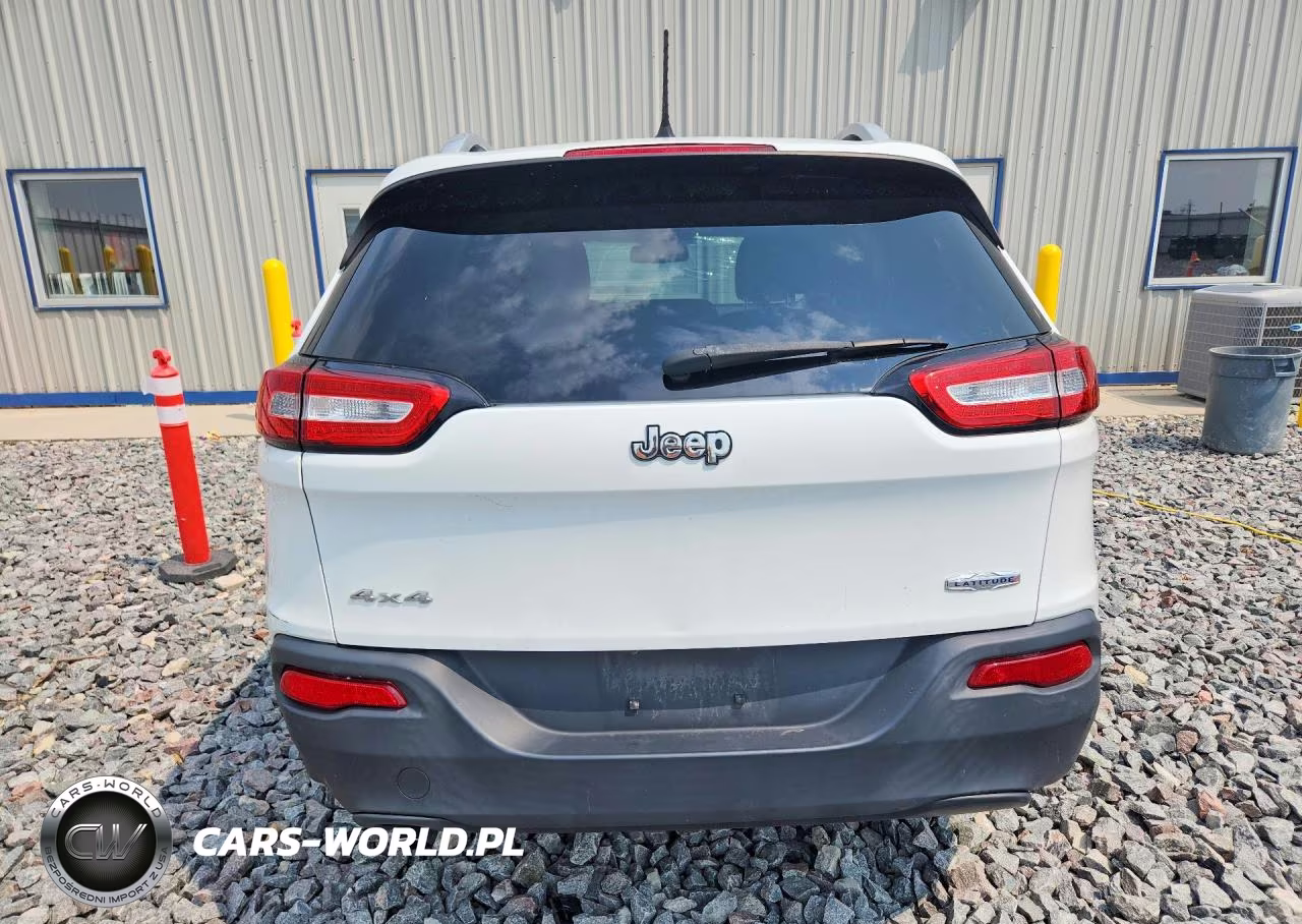 2014 Jeep Cherokee Latitude VIN:1C4PJMCB4EW169071 - 6