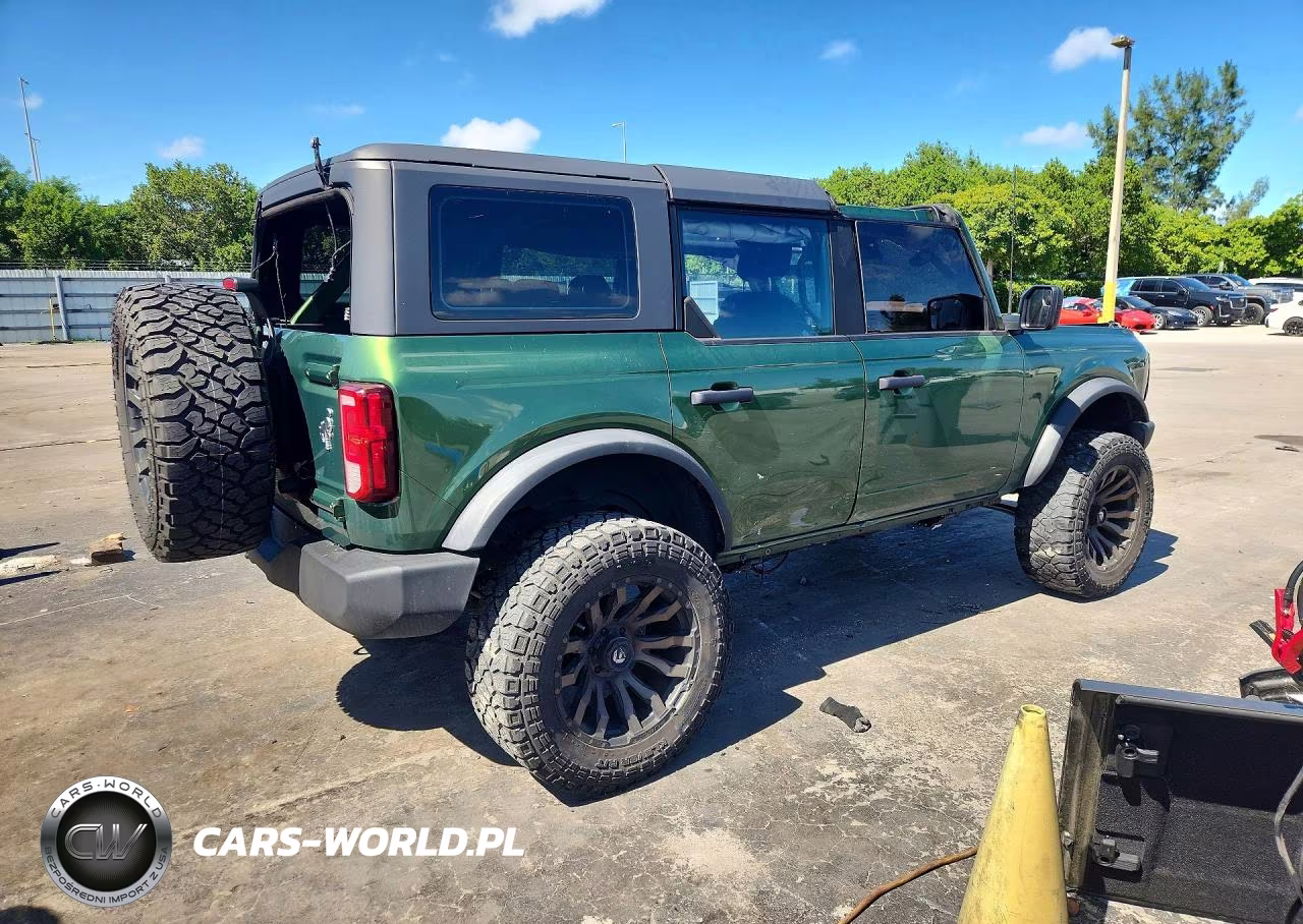 2022 Ford Bronco Base VIN:1FMDE5BH6NLB75518 - 3