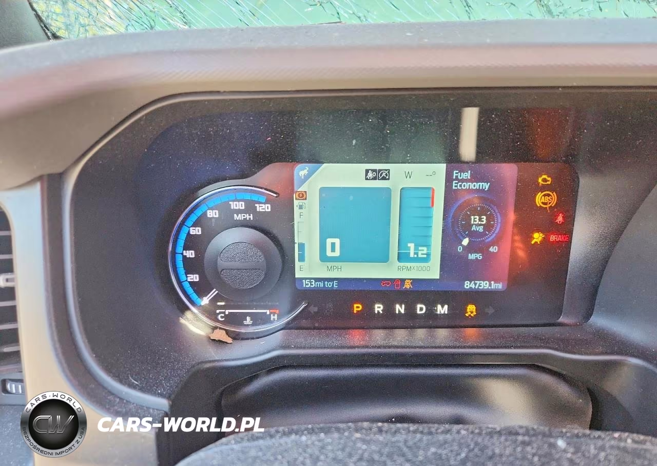 2022 Ford Bronco Base VIN:1FMDE5BH6NLB75518 - 9