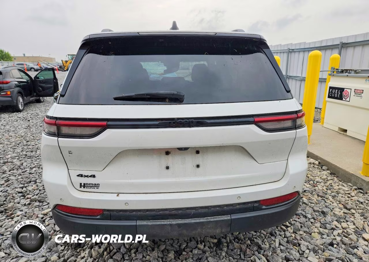 2024 Jeep Grand Cherokee Laredo VIN:1C4RJHAG4R8951167 - 6