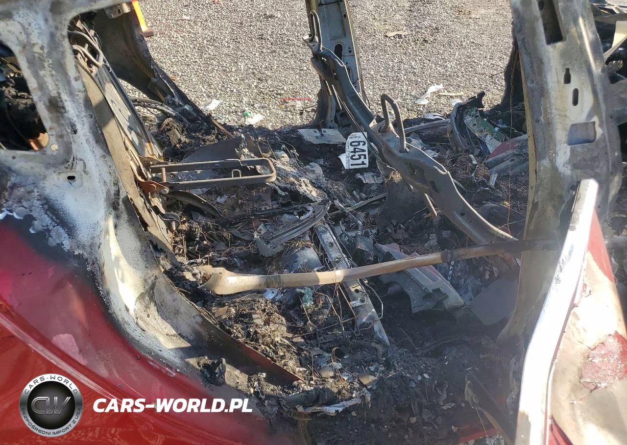 2018 Tesla Model 3 VIN:5YJ3E1EA5JF042334 - 10