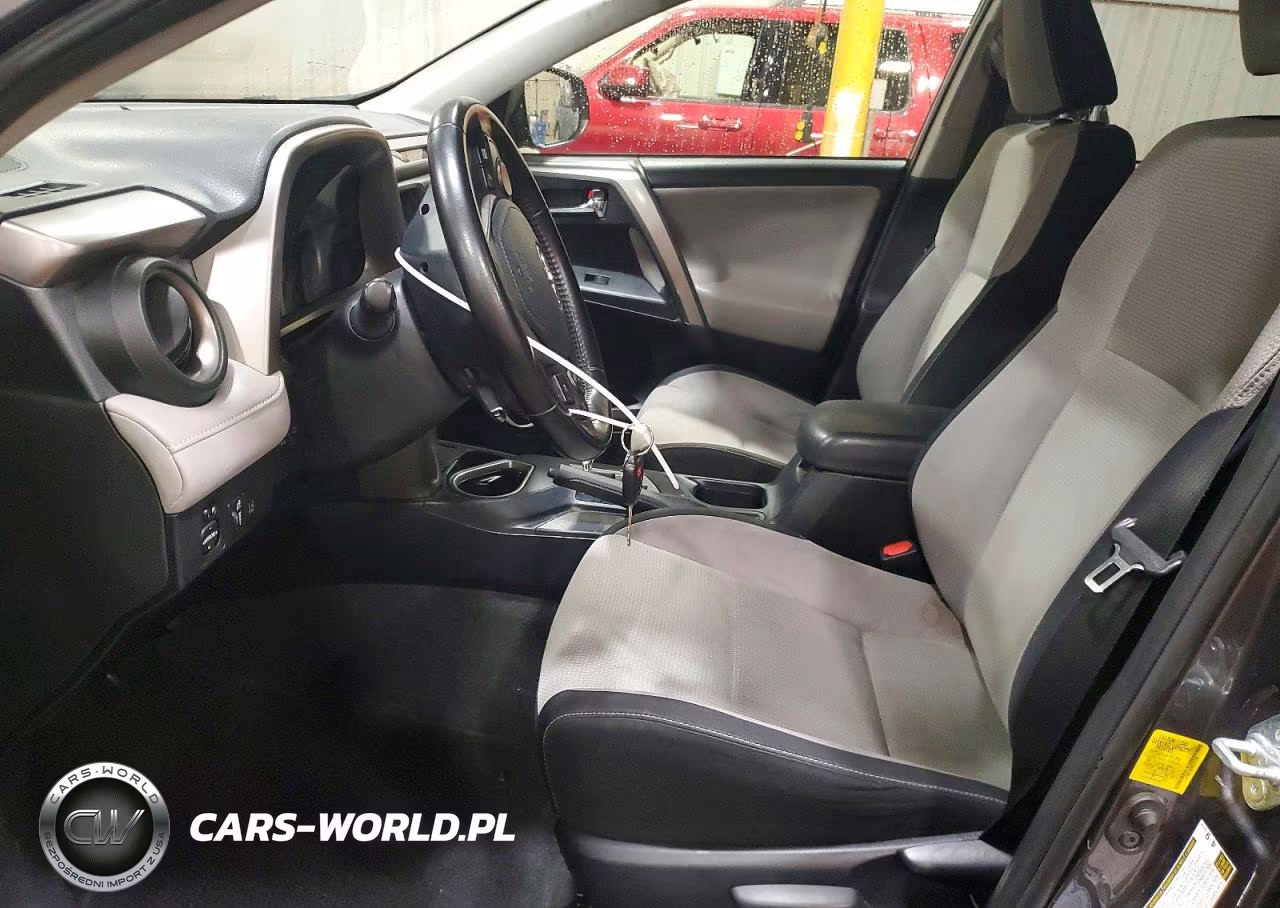 2017 Toyota Rav4 Xle VIN:JTMRFREV0HJ113158 - 7