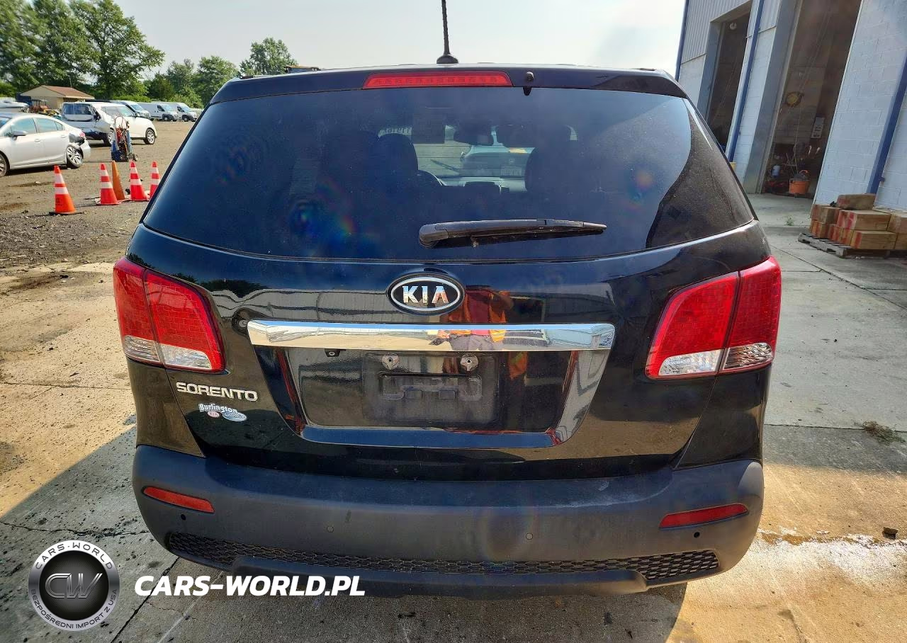 2013 Kia Sorento Lx VIN:5XYKT3A19DG415004 - 6