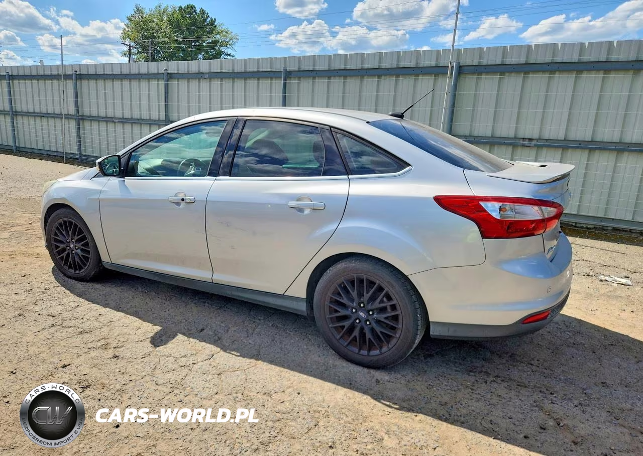 2013 Ford Focus Titanium VIN:1FADP3J20DL301375 - 2