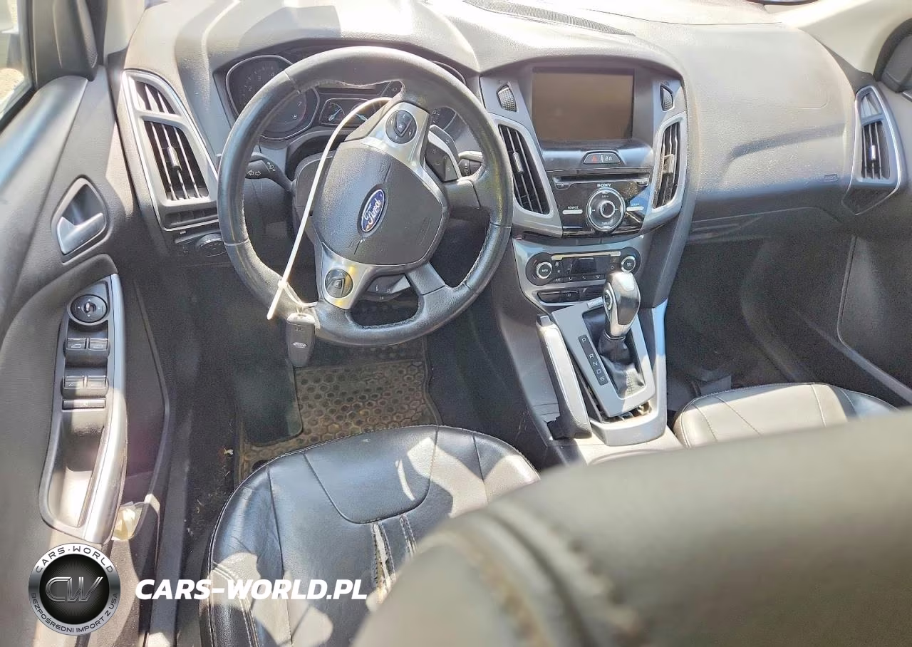 2013 Ford Focus Titanium VIN:1FADP3J20DL301375 - 8