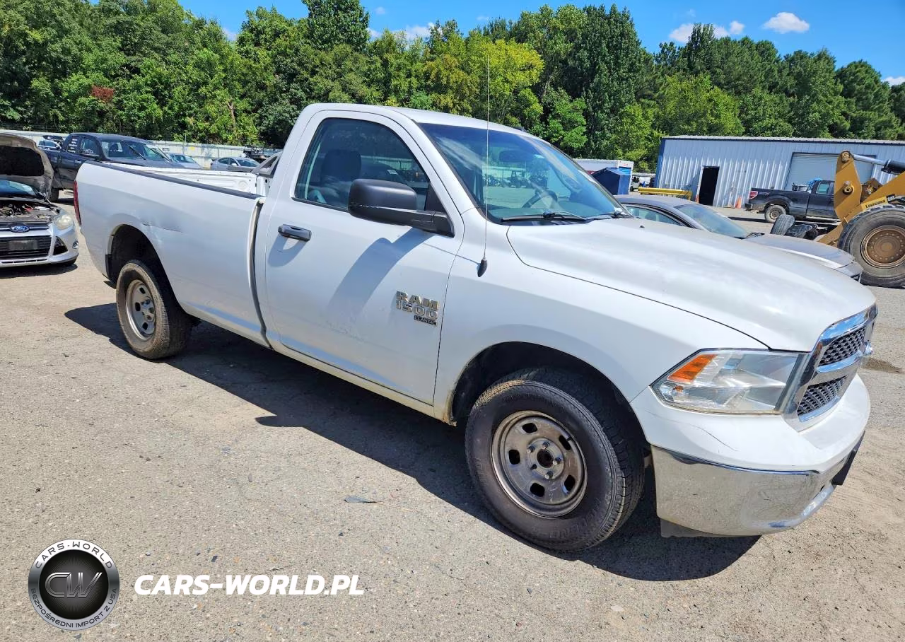 2019 Ram 1500 Classic Tradesman VIN:3C6JR6DG2KG512336 - 4