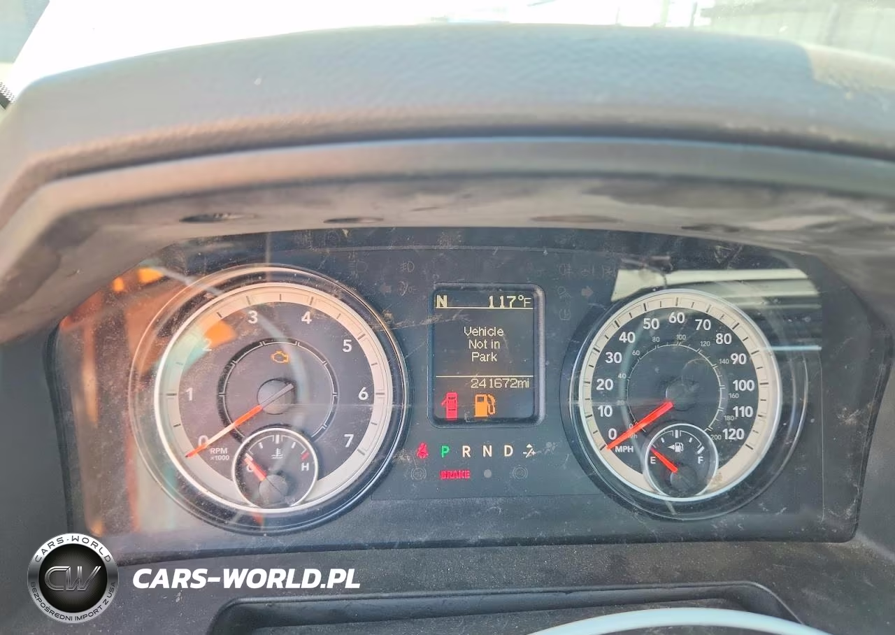 2019 Ram 1500 Classic Tradesman VIN:3C6JR6DG2KG512336 - 9