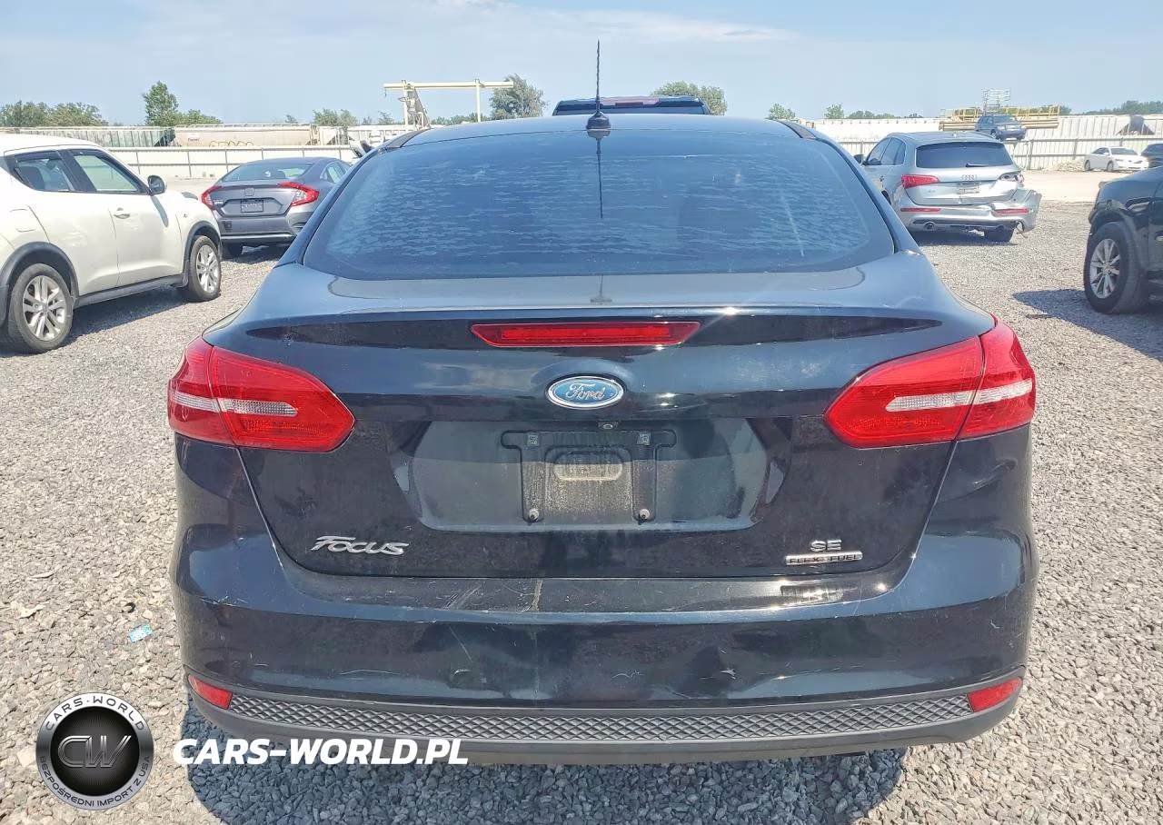 2016 Ford Focus Se VIN:1FADP3F20GL323874 - 6