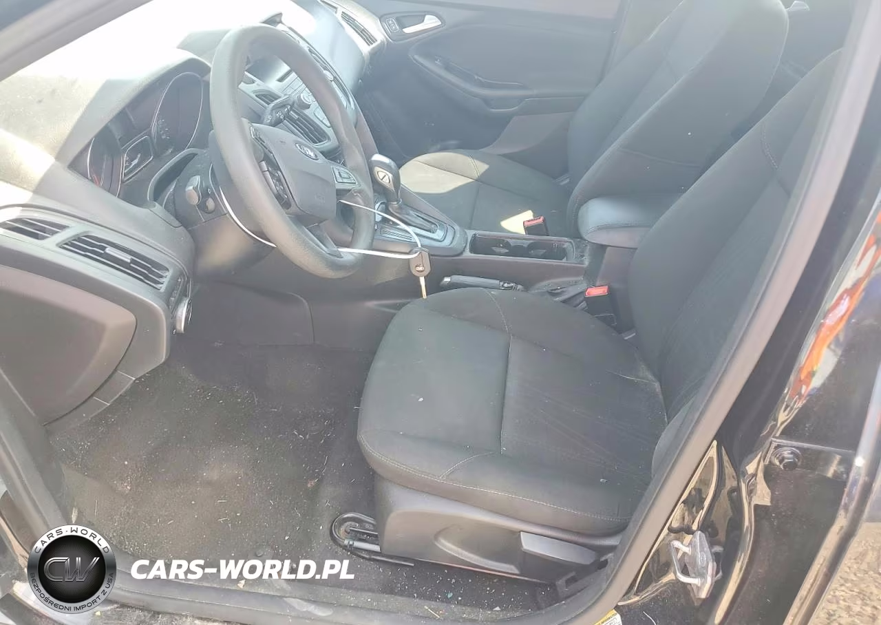 2016 Ford Focus Se VIN:1FADP3F20GL323874 - 7