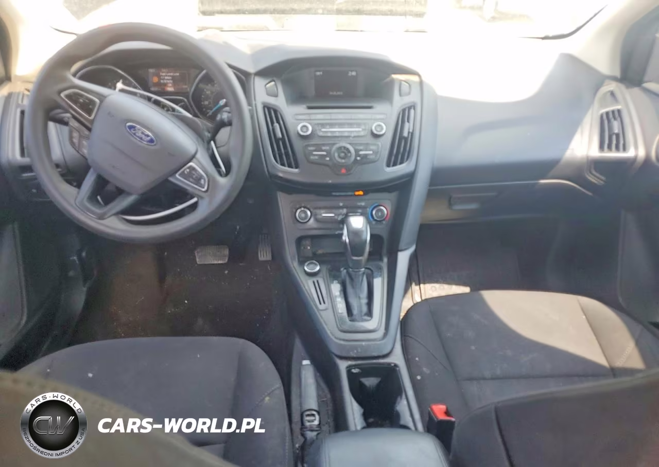 2016 Ford Focus Se VIN:1FADP3F20GL323874 - 8