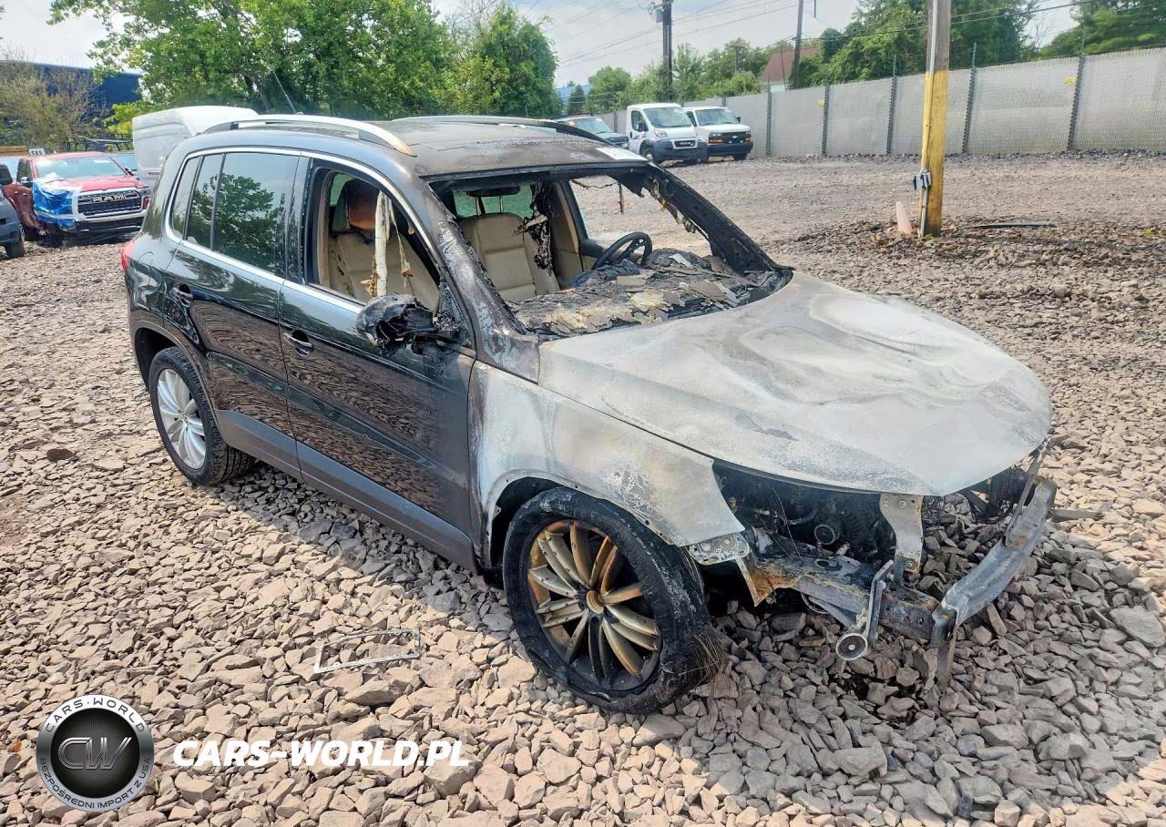 2011 Volkswagen Tiguan S VIN:WVGAV7AX7BW515440 - 4