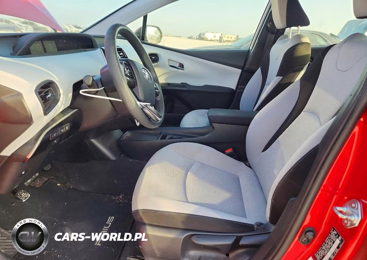 2020 Toyota Prius Le VIN:JTDKARFU0L3116404 - 7