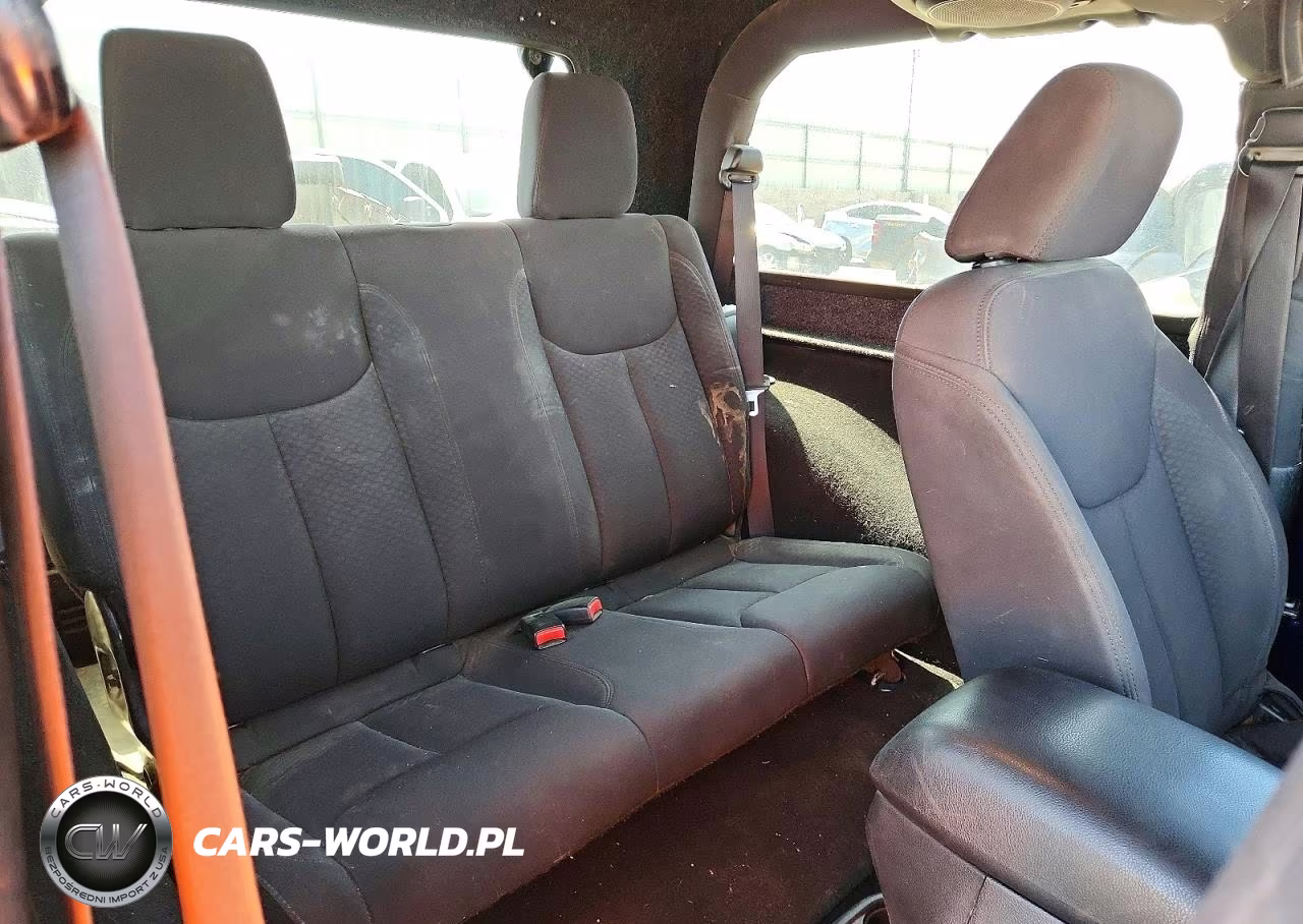 2013 Jeep Wrangler Sport VIN:1C4AJWAG1DL564339 - 10