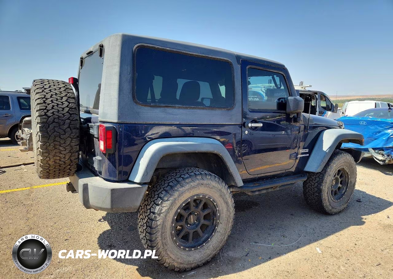 2013 Jeep Wrangler Sport VIN:1C4AJWAG1DL564339 - 3