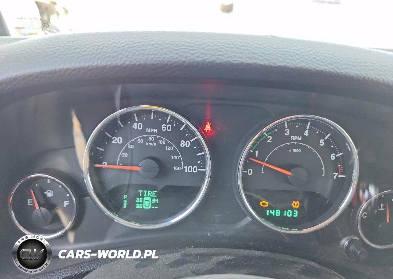 2013 Jeep Wrangler Sport VIN:1C4AJWAG1DL564339 - 9