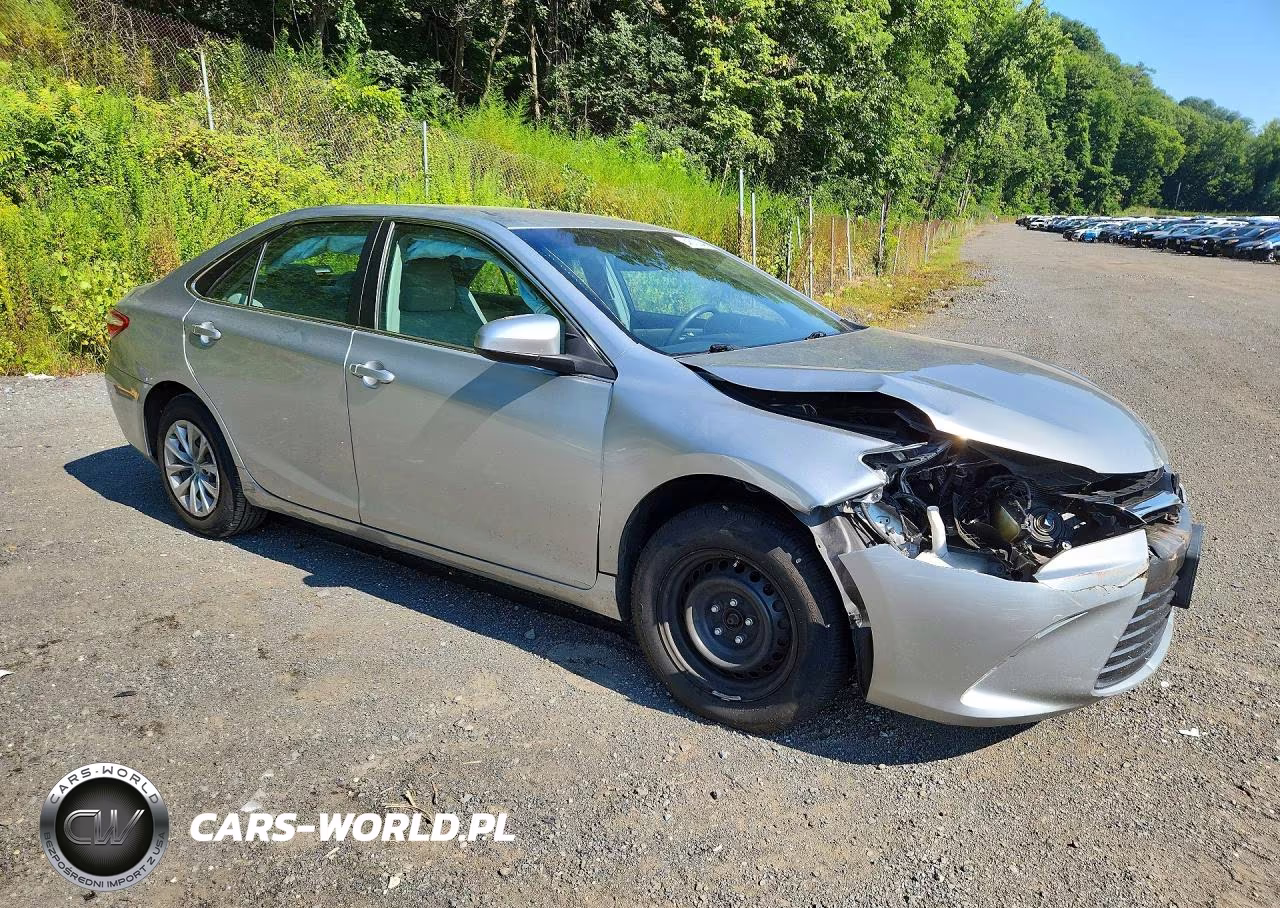 2016 Toyota Camry Le VIN:4T1BF1FK2GU154312 - 4