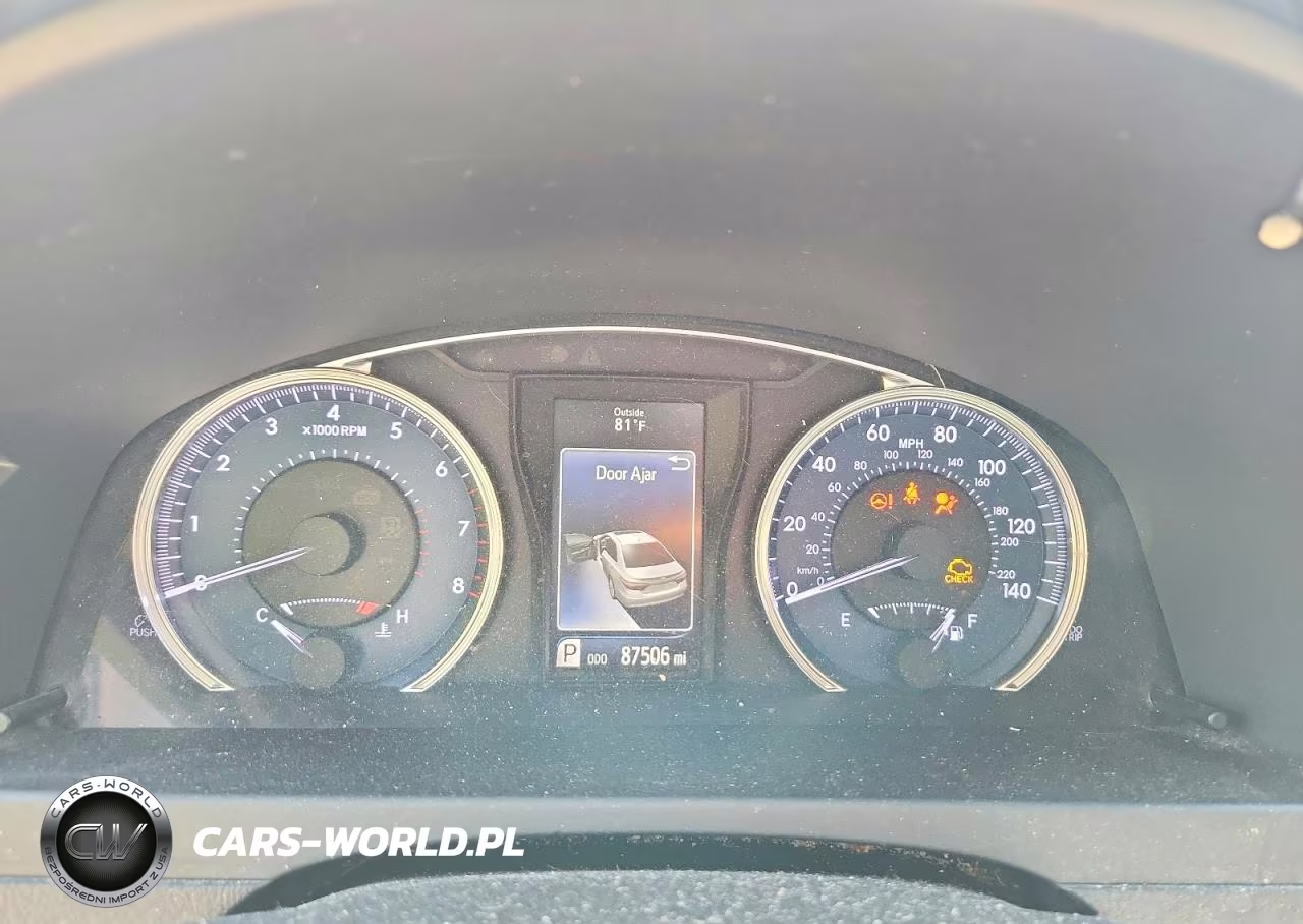 2016 Toyota Camry Le VIN:4T1BF1FK2GU154312 - 9
