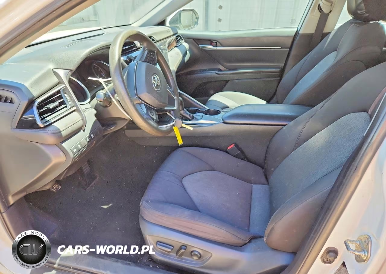 2019 Toyota Camry L VIN:4T1B11HK6KU692760 - 7